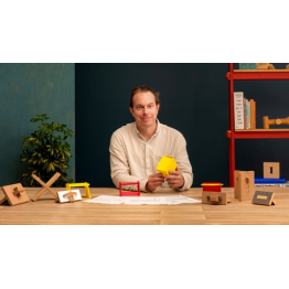 Diseño y producción de mobiliario personalizable con router CNC